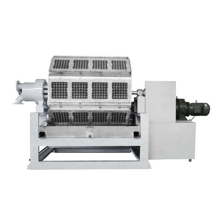 Machine de plateau à œufs automatique et entièrement automatique de déchets de papier Structure compacte Facile à utiliser Plateau à papier de différents modèles