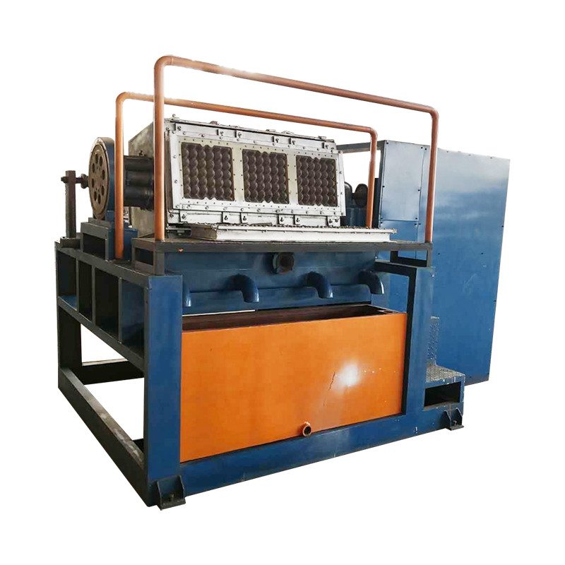 Machine de plateau à œufs automatique et entièrement automatique de déchets de papier Structure compacte Facile à utiliser Plateau à papier de différents modèles