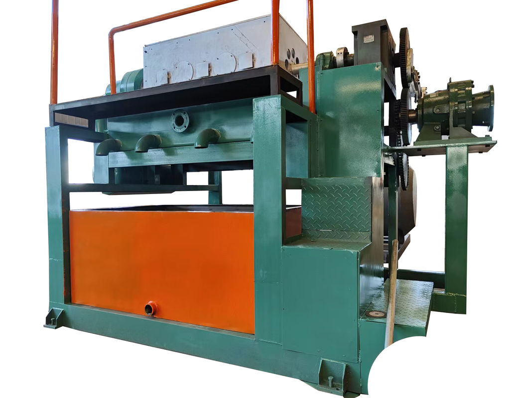 Ligne de production automatique rotative de plateaux à œufs, 2000 pièces/heure, utilisant de la pâte à papier recyclé pour créer divers types de boîtes et plateaux à œufs, contrôlée par automate programmable (PLC)