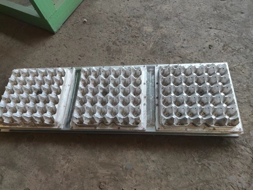 1000 pièces/h Machine à plateaux à œufs en papier Machine à cartons d'œufs Semi-automatique Pour petites entreprises
