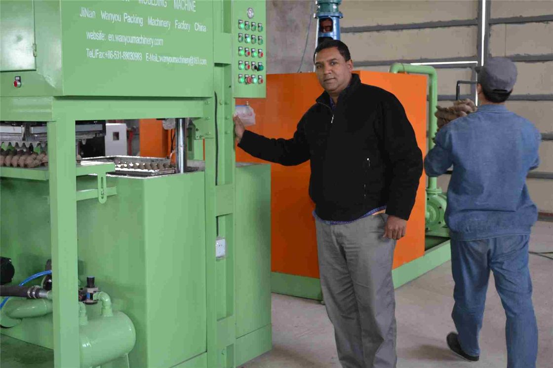 Machine de moulage de plateaux à œufs en pâte à papier recyclée professionnelle, ligne de production de plateaux à œufs, contrôlée par automate programmable (PLC)