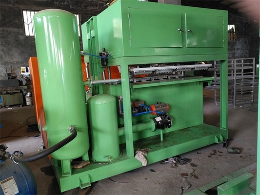 Unité de fabrication de plateaux à œufs semi-automatique 1000 pièces/h / Machine de moulage de pâte à papier à partir de déchets