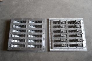 oeuf Tray Machine Reciprocating Type Egg Tray Production Line du papier 20kw-80kw