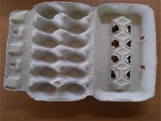 Pulpe de papier réutilisée faisant la machine pour des plateaux d'oeufs/plateaux d'Apple/plateaux de bouteille