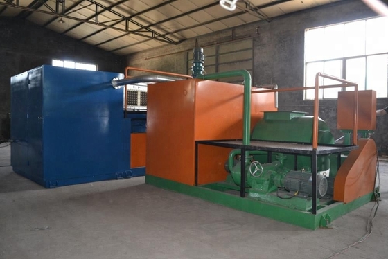 La cartonneuse d'oeufs de papier coloré, machine automatique de plateau d'oeufs facile fonctionnent