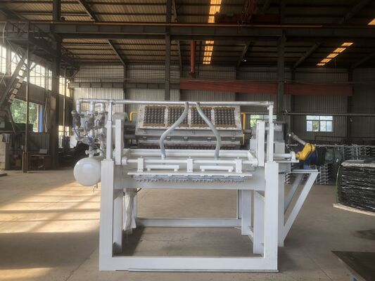 Machine de plateau à œufs en papier rotatif à haute vitesse 2500-3000 pcs / h ligne de production de carton d'œufs contrôlée par PLC 80/120KW