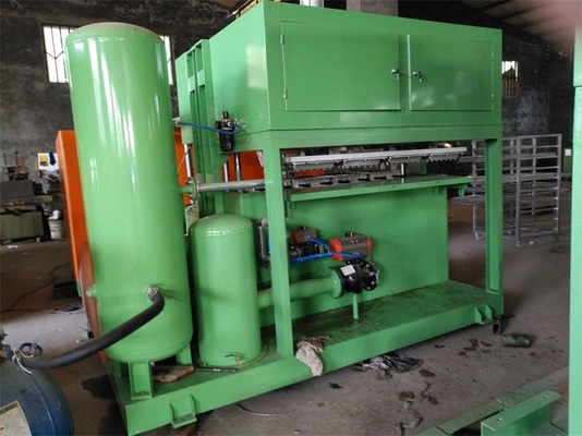 3 magasin des moules 100kw formant la machine pour le plateau industriel de paquet