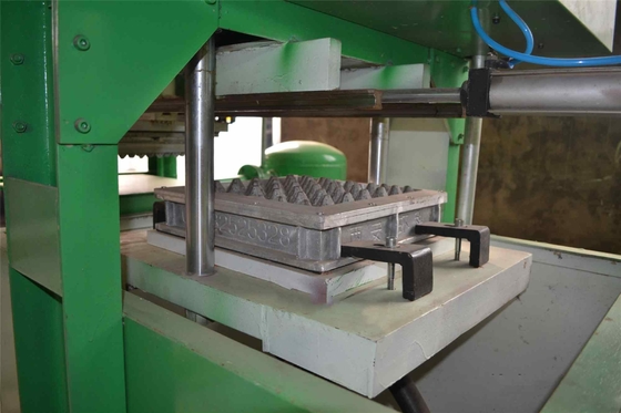 Bas bâti de pulpe de papier de capacité échangeant le type petite machine de plateau d'oeufs